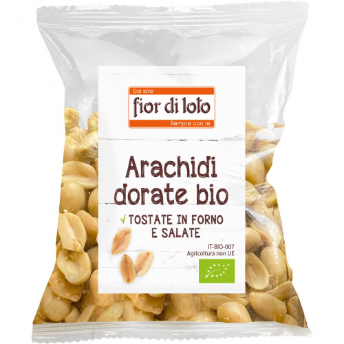 Arachidi dorate sgusciate tostate e salate