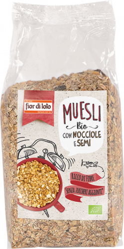 Muesli con nocciole e semi